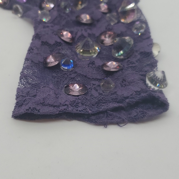 GASOLINE GLAMOUR X ARIANA X GAGA RAIN ON ME GLOVES - Picture 11 of 16